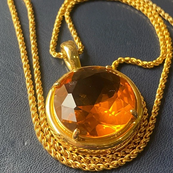 JOAN RIVERS Topaz AMBER COLOR Glass Pendant Gold Tone Chunky Chain Necklace - Picture 6 of 8